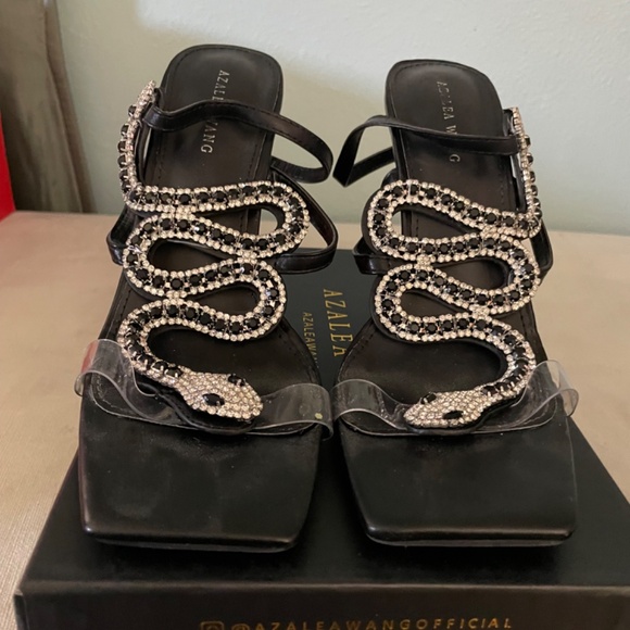 AKIRA - AZALEA WANG Cobra Clear Heel Sandal In Black - Picture 7 of 8